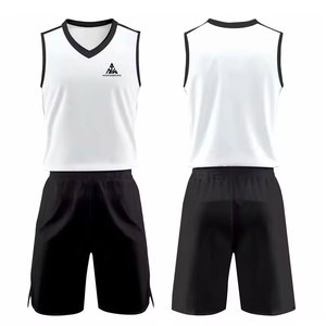 Vêtements de sport unisexes respirants en polyester 100% fabriqués au Pakistan, uniforme de basket-ball, taille personnalisée, sans manches, à bas prix - Product Image 1