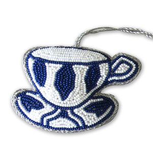 Ornement de Noël Père Noël fait main en perles, motif dessin animé rouge et blanc, forme irrégulière, décoration suspendue décorative - Product Image 3