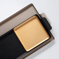 Plateau en laiton élégant, plat de service décoratif moderne, vaisselle en métal de qualité supérieure pour la maison, la salle à manger, la présentation en restaurant - Product Image 1