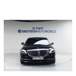 Mercedes-Benz Clase S S560L 4MATIC Modelo Abril 2018 con 56,850 km, Caja de Cambios Automática, Asientos de Cuero, Cámara Trasera - Product Image 3