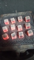 Produit indonésien : charbon de bois organique supérieur fabriqué à partir de coquilles de noix de coco pour la shisha et le narguilé.