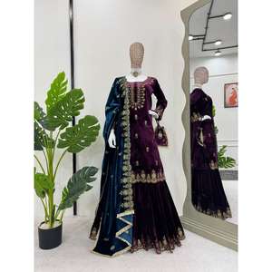 SEQUENCE DE FIL DE VELOURS EN VISCOSE RICHE TOP DE TRAVAIL SHARARA AVEC DU VIN DUPATTA - Product Image 1