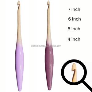 El gancho de ganchillo de madera Comfort Grip minimiza la fatiga de la mano, la punta pulida y la madera duradera Compre una gran cantidad para las principales cadenas artesanales - Product Image 1