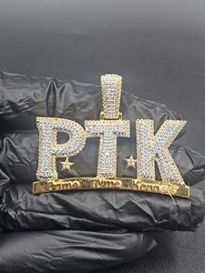 จี้ห้อยคอแบบกำหนดเอง PTK ประดับเพชรแบบ Iced Out พร้อมดาว เงินแท้ S925 ชุบทอง ประดับเพชร VVS มอยส์ซาไนต์ สไตล์ฮิปฮอป สร้อยคอชื่อสำหรับผู้ชายและผู้หญิง - Product Image 6