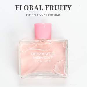 Eau de Parfum para Mujer de 3.4 fl oz - ROMANTIC MOMENT - Aroma Floral Amaderado con Rosa, Manzanilla y Limón - Perfume de Intensidad Media - Product Image 1