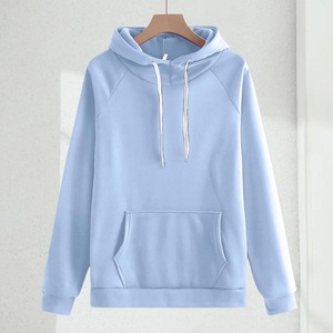 Chándal holgado de corte relajado y estilo acampanado, hecho de una mezcla de algodón transpirable, que garantiza una comodidad superior con un ajuste suelto. - Product Image 4