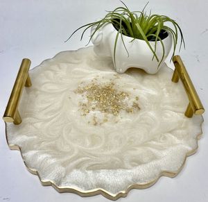 LINKED BEST HANDMADE MODERN RESIN TRAY Elegant Rounded Disposable Eco-Friendly Tray for Serving and Home Styling - Product Image 2