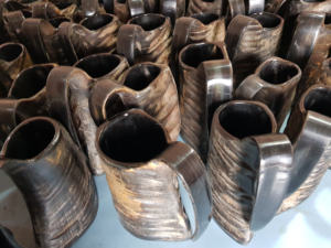 Vaso de Chupito de Cuerno de Imitación Antiguo, Hecho a Mano, Ecológico, Material Orgánico Genuino, en Existencia, Envío Inmediato, Apto para Alimentos - Product Image 5