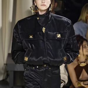 เสื้อแจ็คเก็ตพัฟเฟอร์ฤดูหนาวสำหรับผู้หญิง แบบลำลอง คอตั้ง ตกแต่งด้วยโลหะ - Product Image 5