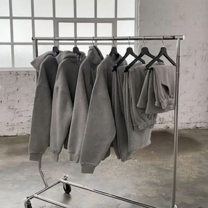 Conjunto de Sudadera con Capucha y Pantalones Deportivos Personalizados para Hombre, Sudadera con Bolsillos Laterales y Hombros Caídos, Pantalones Deportivos Rectos y Acampanados, Conjunto de Dos Piezas - Product Image 4