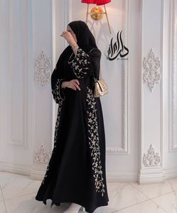 Abaya Islámica Elegante Premium de Lujo para Mujer, Estilo Dubái, Ropa Tradicional Modesta con Accesorios - Product Image 1