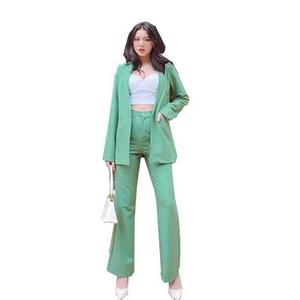 Conjuntos de Ropa Casual para Mujer, Top Corto y Pantalones Largos, Diseño Sólido, 2 Piezas, Otoño, Hecho en Vietnam - Product Image 2