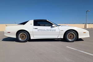 Pontiac Firebird 20th Anniversary Turbo Trans AM de 1989 - Product Image 3