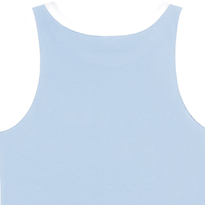 Camiseta sin mangas acanalada azul claro para mujer con ribete en contraste blanco, de algodón premium, sin mangas, informal, para verano, OEM ODM al por mayor - Product Image 4
