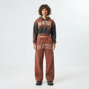 Conjunto Deportivo de Dos Piezas para Mujer: Sudadera Corta con Cierre y Pantalones Anchos Estilo Jogger - Product Image 1