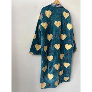 Camisón de Terciopelo Suzani Hecho a Mano, Precio al por Mayor, Calidad Premium, Corazones Bordados, Elegante, Estilo Boho, Color Personalizado, Largo hasta la Rodilla para Mujer - Product Image 5