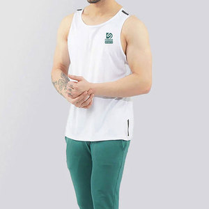 เสื้อกล้ามผู้ชายสีพื้นแบบลำลองสำหรับออกกำลังกาย ผลิตจากผ้าฝ้ายถัก 100% รับออกแบบโลโก้ตามสั่ง ระบายอากาศได้ดี เป็นมิตรกับสิ่งแวดล้อม สำหรับขายออนไลน์ - Product Image 5