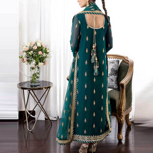 Robe de soirée traditionnelle Punjabi Sharara brodée en mousseline de soie pour femme 2026 – Robe de mariée pakistanaise de luxe pour occasions formelles - Product Image 5