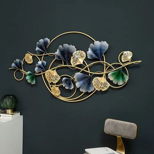 Sculpture murale décorative contemporaine en métal pour l'aménagement intérieur moderne de la maison, élégant panneau mural en fer. - Product Image 2