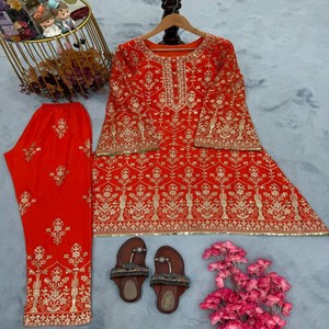 VASTRA COTTAGE Conjunto de Vestido Anarkali de Seda Chinon con Lentejuelas y Bordado, Pantalón y Dupatta Pesado, Traje de Fiesta - Product Image 5