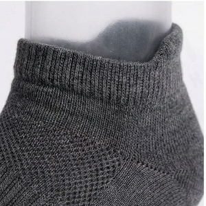 Chaussettes en coton naturel personnalisées avec logo pour hommes, absorbantes, coupe basse, sportives, athlétiques, respirantes, KA16, couleurs personnalisées, paires - Product Image 4