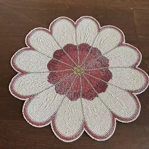 Mantel individual de primavera hecho a mano con cuentas y diseño de mariposa, tapete bordado para mesa de comedor, para bodas y fiestas en el hogar - Product Image 2
