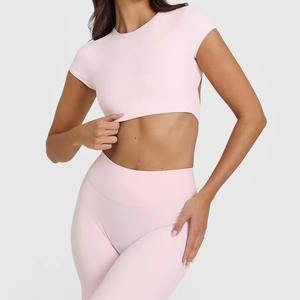 Top Deportivo Corto Personalizado al por Mayor para Mujer, con Espalda Cruzada, de Alta Elasticidad, Transpirable, para Fitness, Yoga y Entrenamiento - Product Image 3