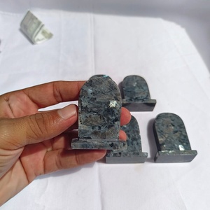 Support en cristal de larvikite naturel poli, pièce de présentation en pierre précieuse sculptée écologique, vente en gros, guérison Reiki, décoration intérieure - Product Image 1