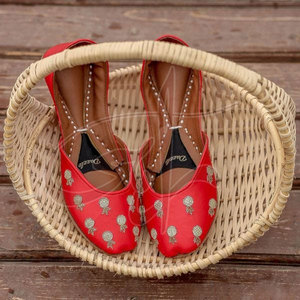 Accesorios de Moda en Oferta, Khussa para Mujer en Stock, Khussa para Mujer Adulta a Bajo Precio - Product Image 5