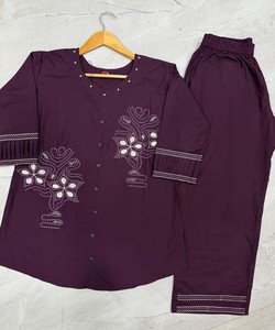 Salwar Kameez en coton violet brodé pour femmes, vêtements décontractés traditionnels, style Inde Pakistan, coupe ample, longueur cheville 85411 DIVA-162 - Product Image 3