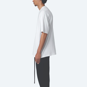 เสื้อยืดผู้ชายเนื้อผ้านุ่ม ระบายอากาศได้ดี น้ำหนักเบา เหมาะสำหรับใส่ในชีวิตประจำวัน สไตล์ลำลองทันสมัย แฟชั่นสตรีท - Product Image 1