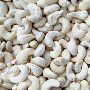 Hot Sale 2023 Cashew Nuts WW180, WW240, WW320, LP, WS Vietnam Cashew Nut <b>Bulk</b> Cashew Nuts Reday To Ship - Product Image 1