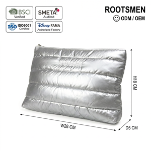 Trousse de Maquillage de Voyage Rootsmen Personnalisée en Nylon Argenté Matelassé Imperméable, Souple et Légère, Grande Capacité avec Fermeture Éclair - Product Image 1