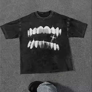 Camiseta Corta Personalizada de Alta Calidad con Dobladillo Cóncavo, Estilo Deportivo Urbano, Tejida en 100% Algodón, Corte Holgado, 300 Gramos - Product Image 1