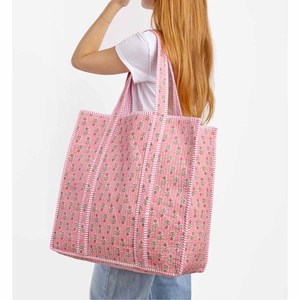 Sac fourre-tout matelassé en coton, imprimé à la main, motif floral indien, fait main, grand sac à bandoulière, vente en gros, pour la vie quotidienne, les courses et la plage - Product Image 2