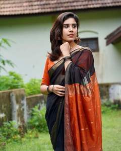 Saree en soie brocart sur mesure fabriqué à partir de mélanges de coton et de soie pour les créateurs de vêtements et les magasins de tissus - Product Image 3