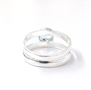 Anillo Doble de Plata 925 con Topacio Azul Unisex - Joyería Fina Minimalista para Uso Diario - Product Image 3