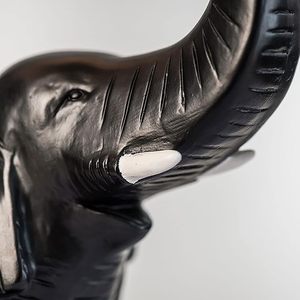 Lámpara de Mesa Decorativa Cuadrada de Aluminio Moderna y Artística de Diseño de Lujo, Decoración para el Hogar, Lámpara de Noche Premium para Dormitorio - Product Image 4