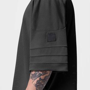 Custom Logo Black Oversized American Football Jersey Breathable Mesh Training Shirt Men's Streetwear Style Practice Uniform - Product Image 3