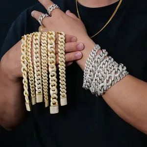 เครื่องประดับพรีเมียมคุณภาพสูงสำหรับทุกเพศ สร้อยข้อมือสั่งทำพิเศษ ชุบเงินและทอง ประดับเพชรโมอิสซาไนต์ทรงกลมเจียระไนแบบบริลเลียนท์ พร้อมใบรับรองจากผู้เชี่ยวชาญ - Product Image 1