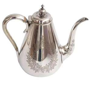 Tetera de Acero Inoxidable Grabada de Lujo, Elegante Tetera para Café y Té con Boquilla Larga, Asa Resistente al Calor, Utensilios de Cocina - Product Image 1