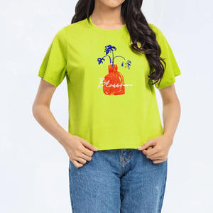 T-shirts classiques pour femmes en gros, coupe régulière, décontractés, respirants, imprimés sur toile écologique, personnalisables pour l'été et l'extérieur - Product Image 3