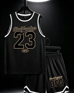 Conjunto de Camiseta de Baloncesto Negra sin Mangas, Pantalones Cortos Deportivos, Uniforme de Entrenamiento Atlético, Número Personalizado, 100% Poliéster con Cordón Ajustable - Product Image 1
