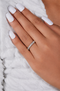 Bague d'éternité en argent sterling 925 avec moissanite taille ronde, plaquée platine, sertie de griffes, de luxe, pour femme - Product Image 5