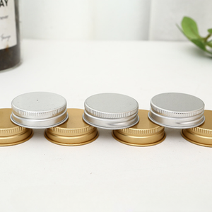 Capsules en aluminium écologiques, bouchons à vis de qualité alimentaire pour bouteilles de jus et d'eau minérale, taille personnalisée, fabricant Pavico Vietnam - Product Image 6