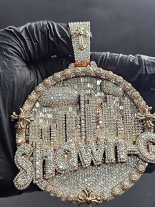 Colgante de Lujo Chapado en Oro de 18K, Estilo Hip Hop, Plata 925, Moissanita VVS, Colgante Personalizado con Nombre, Colgante Circular Bicolor con Letras de Rapper, Estilo Bling - Product Image 2