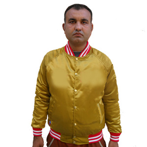 Patchs brodés personnalisés, broderie vintage 3D, veste varsity en satin, haute qualité, 100% polyester, séchage rapide, personnalisable pour homme - Product Image 1