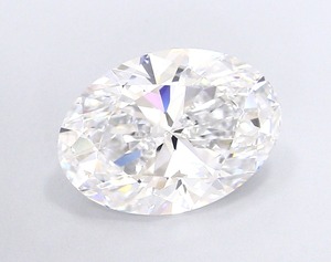 Diamante Ovalado de Laboratorio de 4.5 Quilates, Corte Excelente, Claridad VVS2, Calidad Superior, Sostenible, Sintético, Ideal como Centro de Anillo - Product Image 1