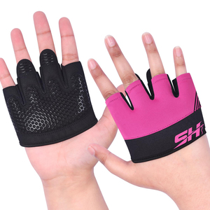 Gants de sport avancés pour la musculation des doigts, respirants, antidérapants, durables, fabriqués sur mesure pour les athlètes professionnels et le fitness - Product Image 1