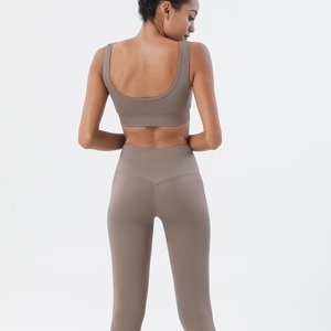 Conjunto Deportivo de 2 Piezas para Mujer, Leggings y Sujetador Deportivo de Cintura Alta con Diseño a Cuadros, Transpirable, Sin Costuras, Suave y Elástico, para Yoga y Ejercicio - Product Image 5